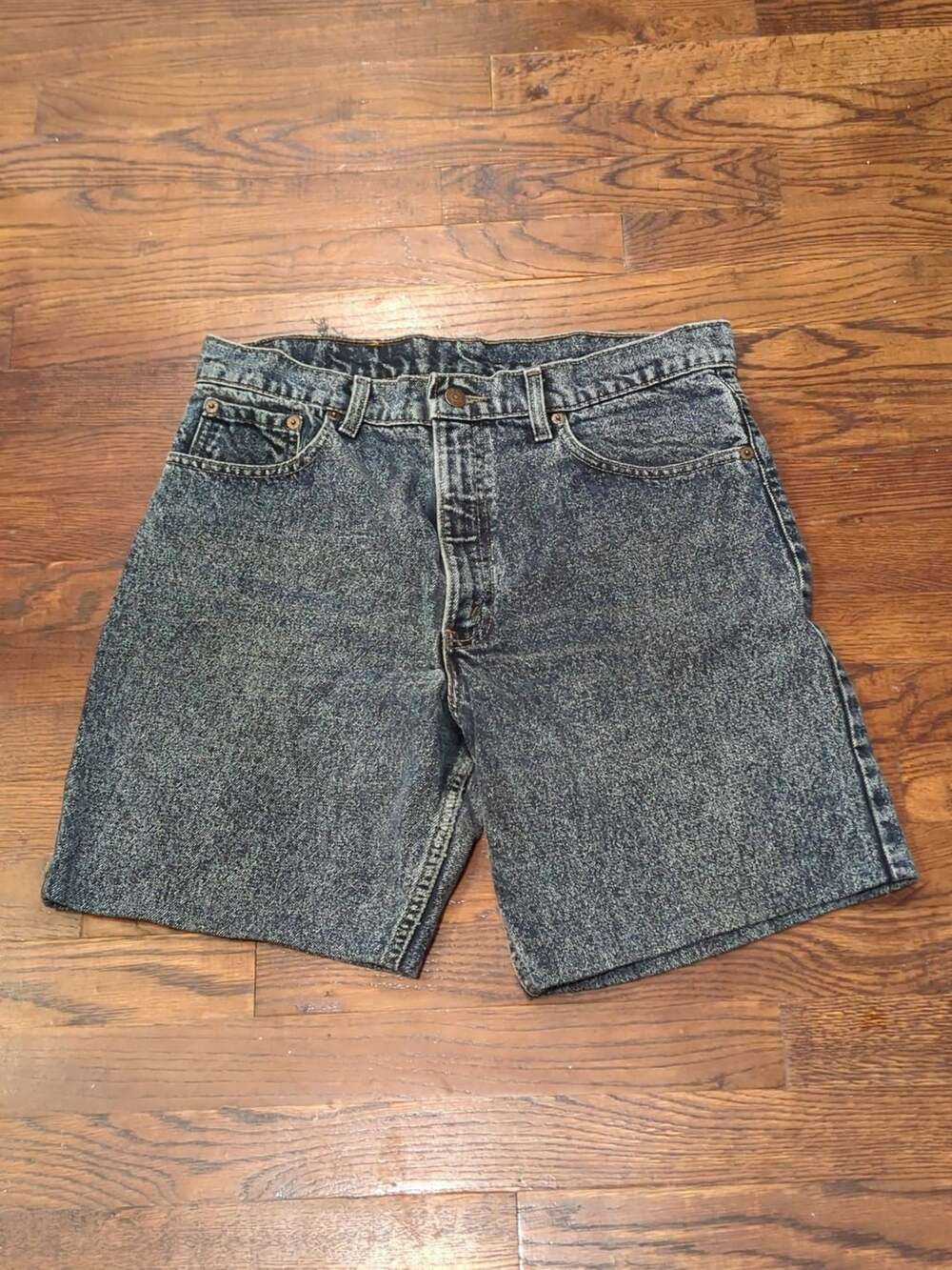 Levis 550 Relaxed Fit Denim Shorts Size 34 Acid Wash Vintage